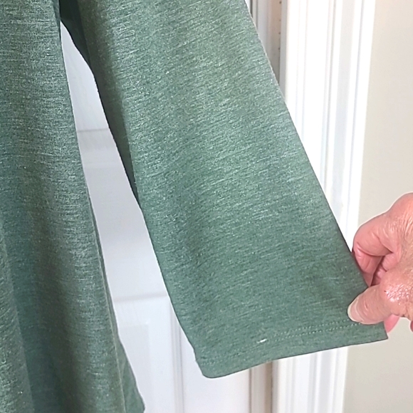 One World Blouse With Scarf - Picture 4 of 11